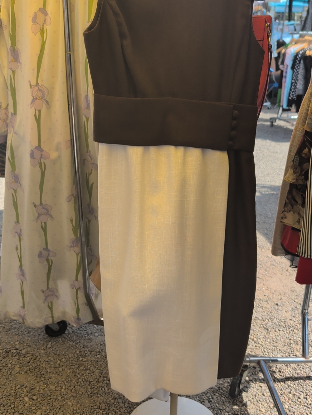 Sleeveless Two-Tone Midi Dress in Black and Cream